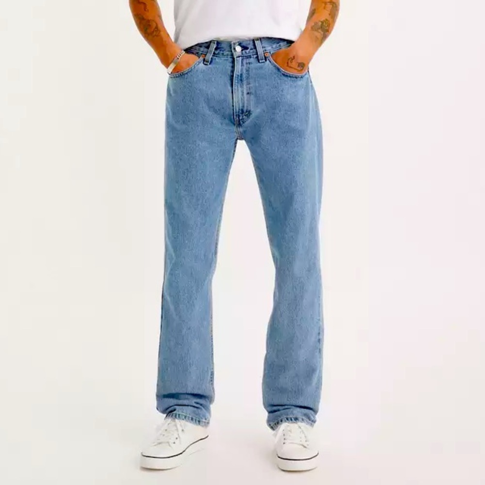 Levi’s men’s 505 jeans in light wash size 32x32